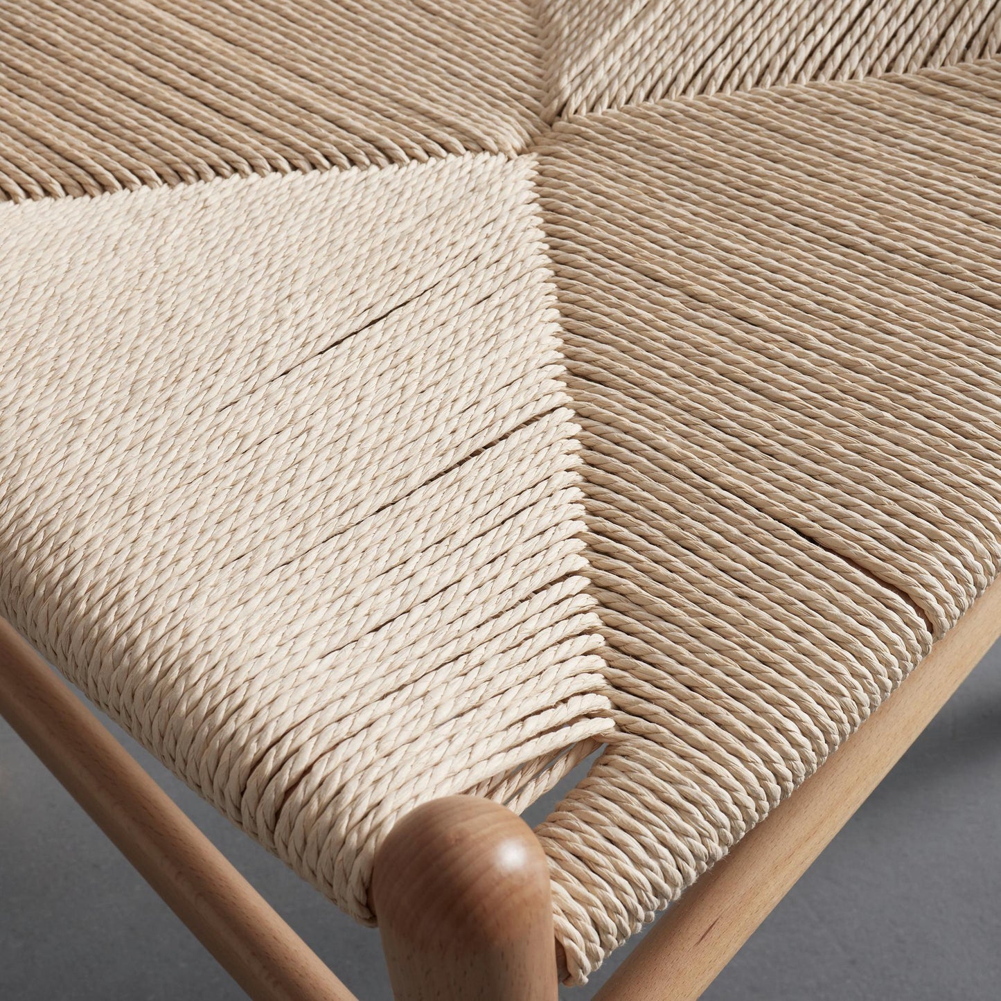 SCAUN DIN LEMN SI SFOARA